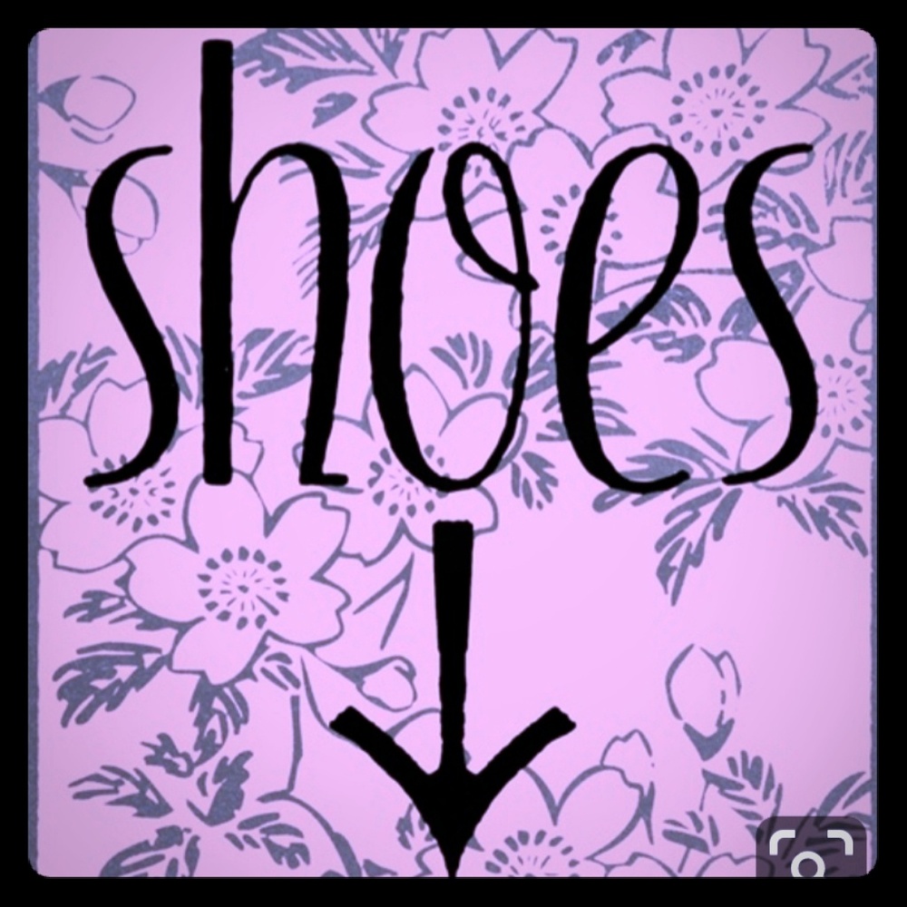👠👠👠